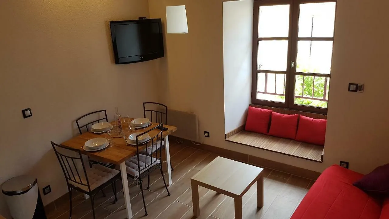 Apartamento Appartements Coeur De Village Saint-Jean-du-Bruel